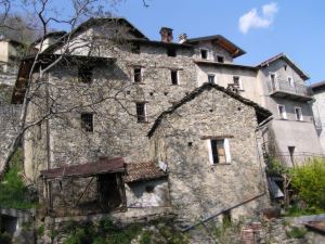 The village of Aurogna - above our Villa